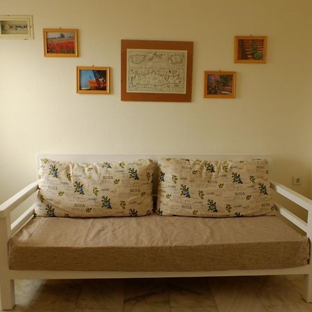Dialinas Apartments Истро Номер фото