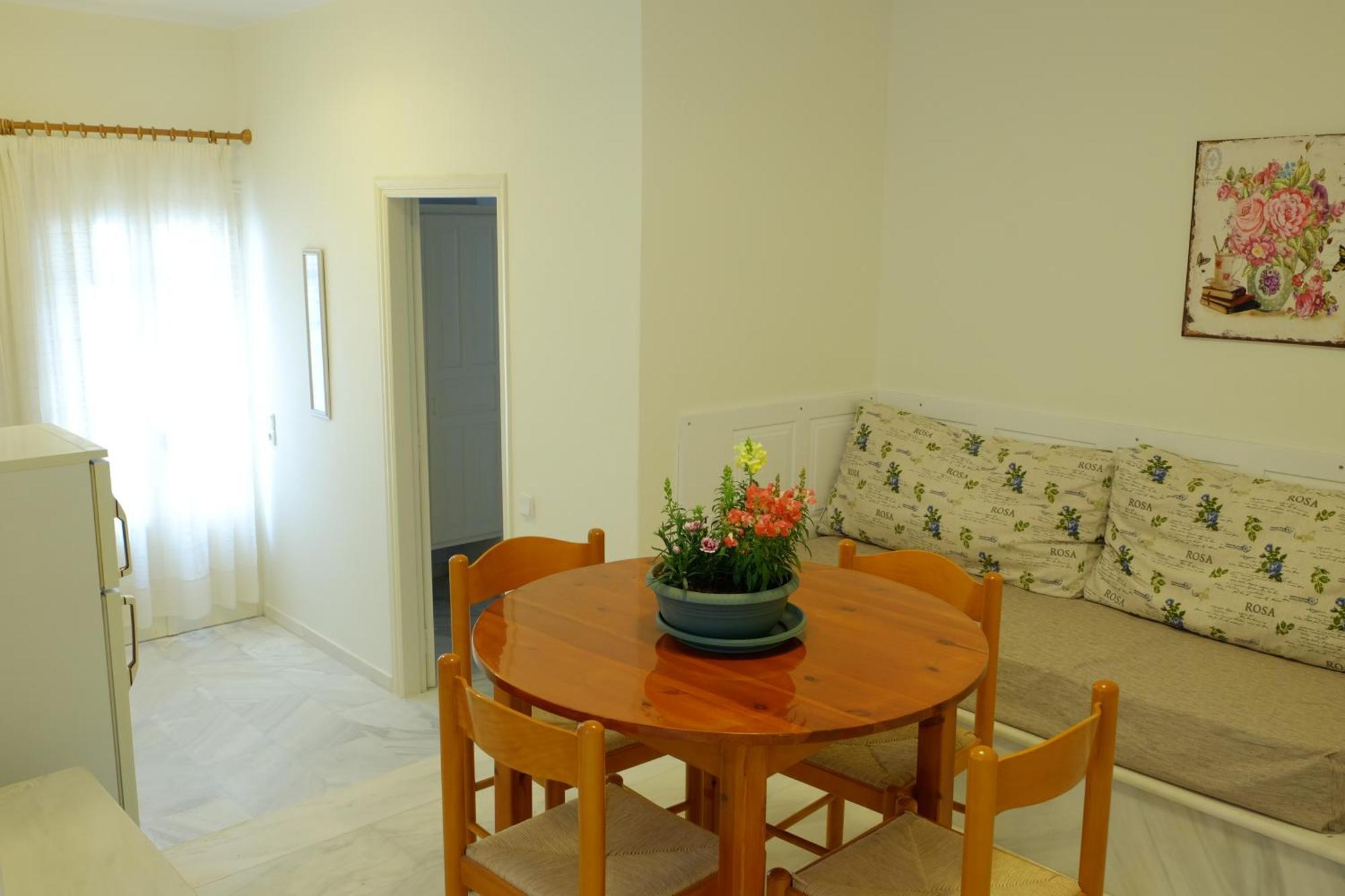 Dialinas Apartments Истро Номер фото