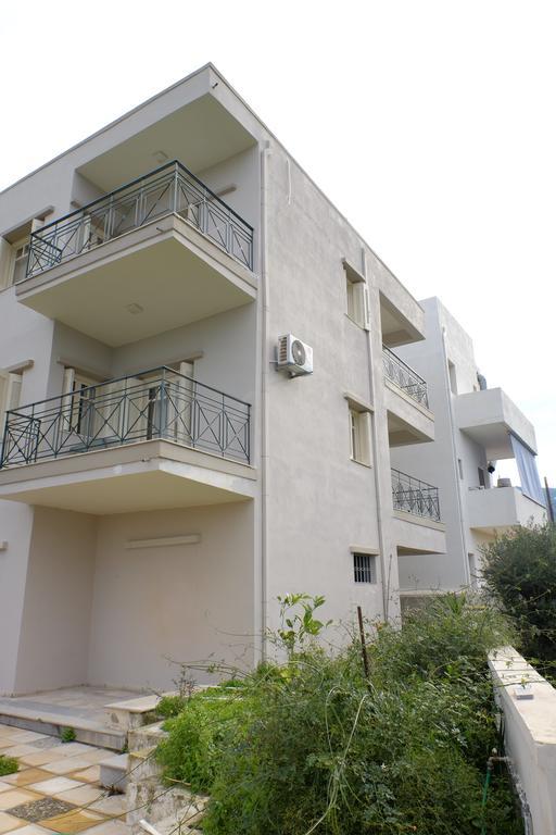 Dialinas Apartments Истро Экстерьер фото