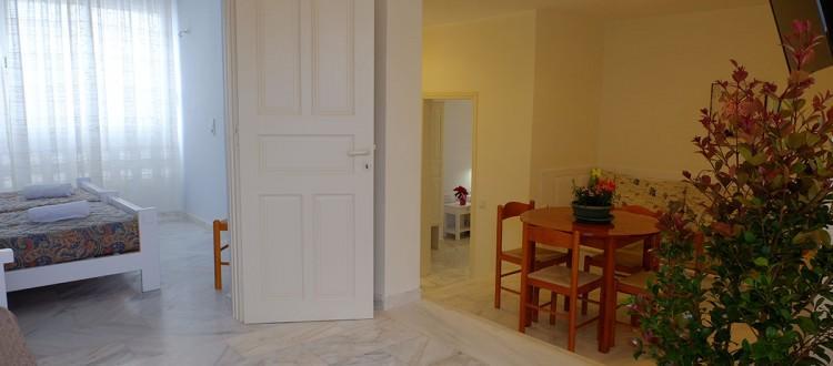 Dialinas Apartments Истро Экстерьер фото